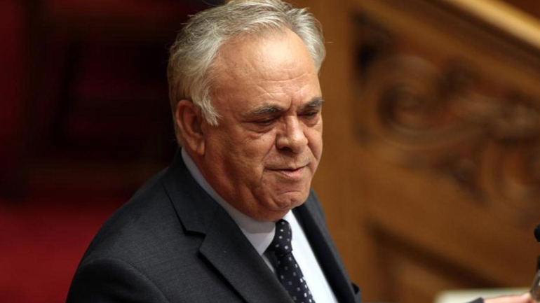 Σχεδιάζει νόμο για τη διαφάνεια στις χορηγίες-διαφημίσεις