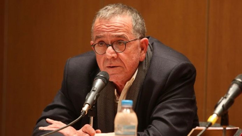 Μουζάλας: «Θα σκληρύνουμε τη στάση μας προς τις γειτονικές χώρες που δεν δέχονται τους πρόσφυγες»