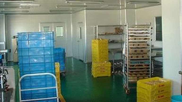 Δέσμευση κρεάτων και αλιευμάτων σε εργαστήριο του Πειραιά