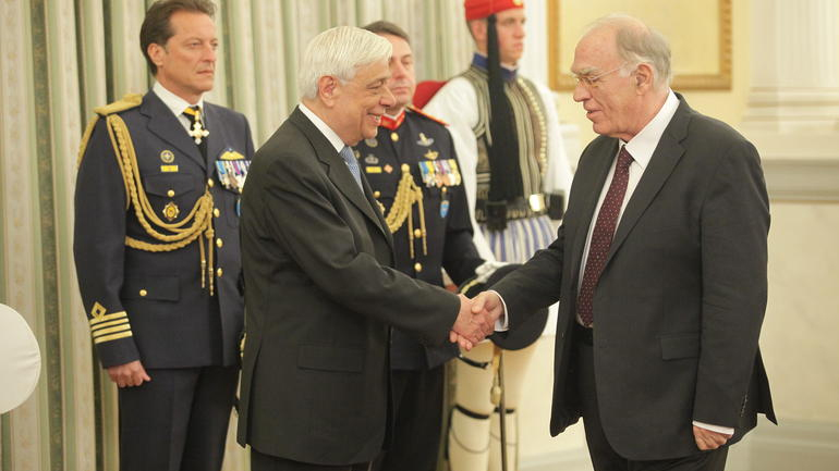 O Λεβέντης πάει… Προεδρικό