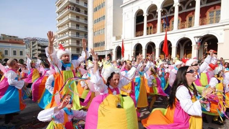 Πάτρα: Κίνδυνος αποκλεισμού του καρναβαλιού από αγρότες