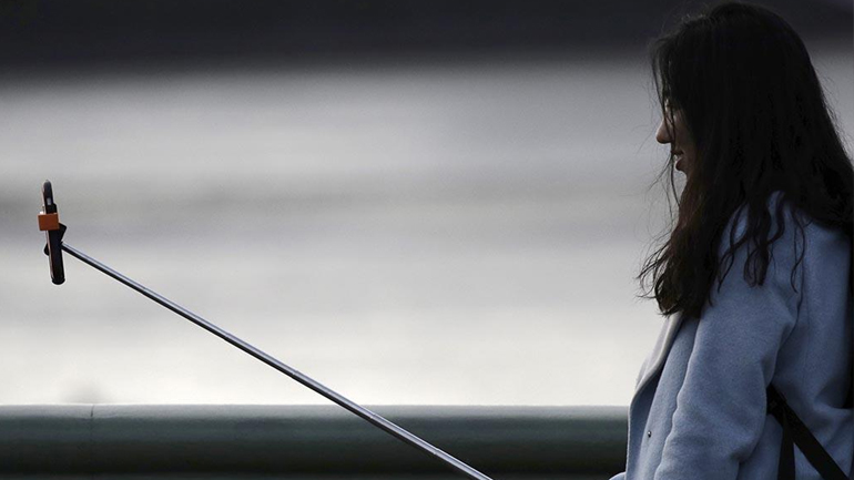 «No-selfie» ζώνες στη Βομβάη προς αποφυγή νέων θανάτων