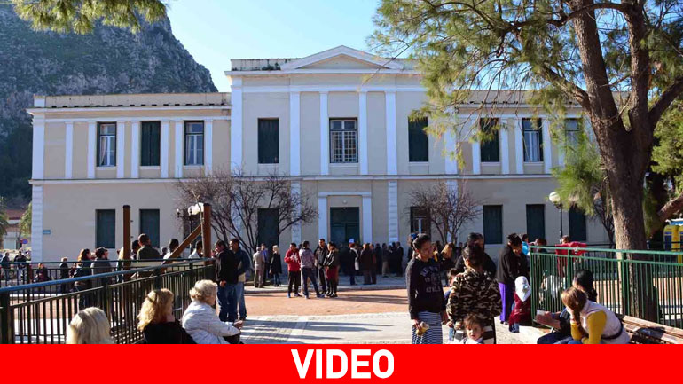 Οι δικηγόροι απέκλεισαν το Δικαστικό Μέγαρο στο Ναύπλιο