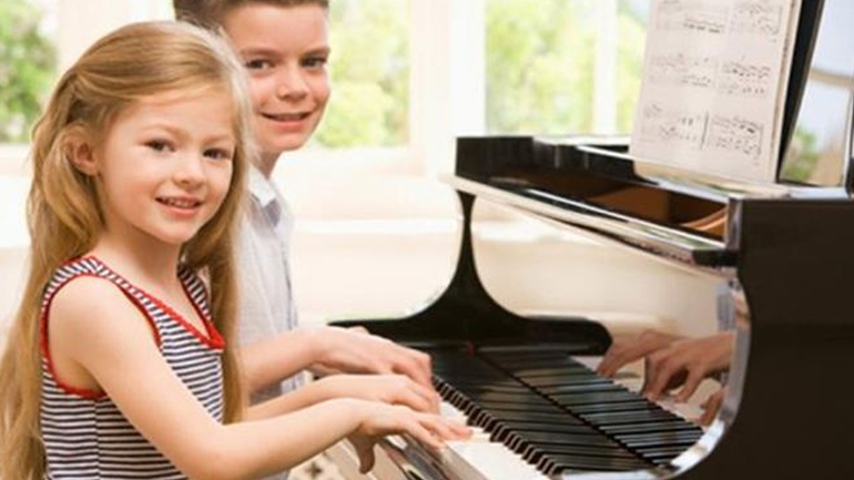 Πόσες εξωσχολικές δραστηριότητες πρέπει να κάνει ένα παιδί