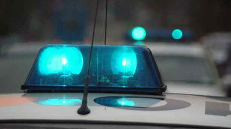 Καταδίωξη και σύλληψη δυο ατόμων στο Αντίρριο Καταδίωξη και σύλληψη δυο ατόμων στο Αντίρριο