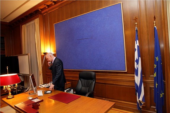 Ο Παπανδρέου και ο γαλάζιος πίνακας Ατέρμονο πεδίο - Δελφοί