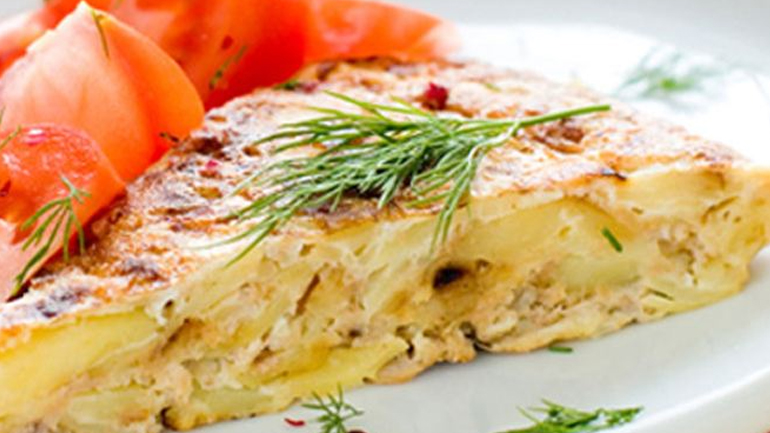 Ομελέτα με καπνιστό σολομό και άνηθο