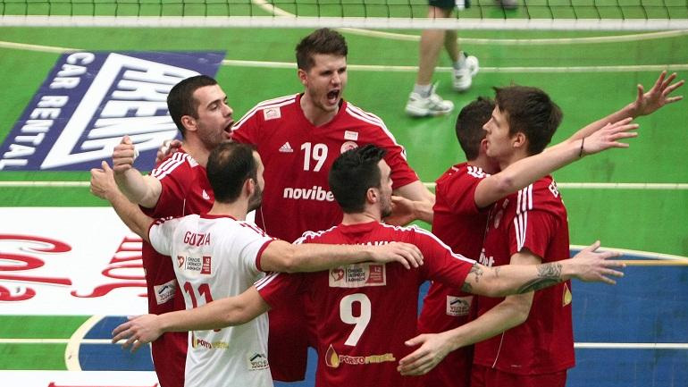 Βόλεϊ: Νικητής και στο ντέρμπι των ανδρών ο Ολυμπιακός