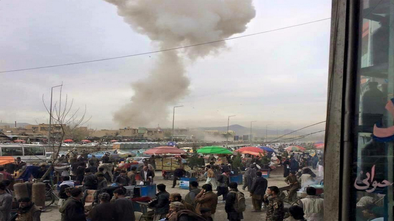 Ισχυρή έκρηξη κοντά στο υπουργείο Άμυνας στην Καμπούλ – σωρεία επιθέσεων κατά κυβερνητικών στόχων