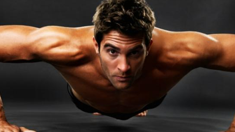 Πώς οι άνδρες των σεξουαλικών μειονοτήτων αντιμετωπίζουν την παρενόχληση, την αρρενωπότητα και την εικόνα σώματος