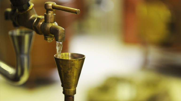 Κατασχέθηκαν 100 λίτρα τσίπουρο στην Ορεστιάδα