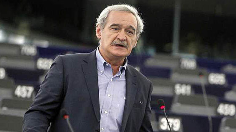 Θέμα νομιμότητας στην πώληση των 14 αεροδρομίων θέτει ο Ν. Χουντής