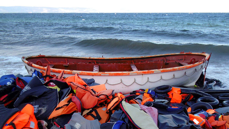 Προκάτ σπίτια για τους πρόσφυγες μεταφέρθηκαν στην Κω