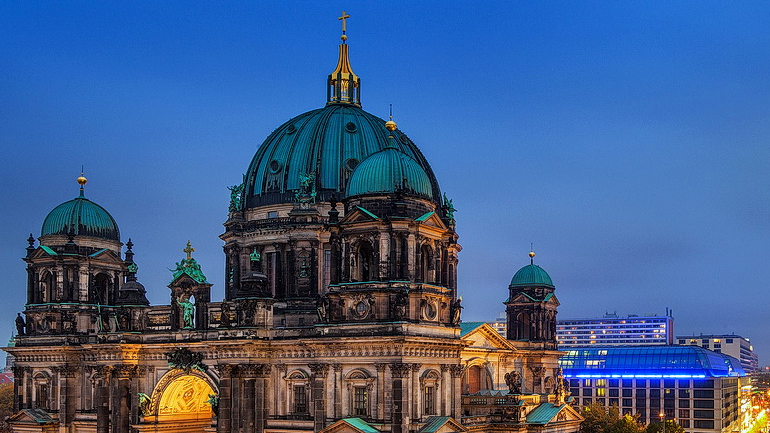 Διαχωρισμός του προσφυγικού από την ελληνική οικονομία