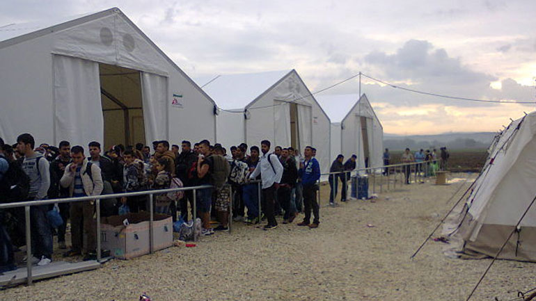 Ήπειρος: Κυκλώματα προωθούν πρόσφυγες προς τις ακτές του Ιονίου και τα σύνορα