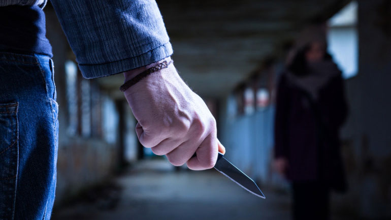 Θεσσαλονίκη: Λήστεψαν γυναίκα στην είσοδο της πολυκατοικίας