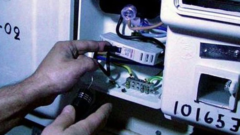 Κλοπές ρεύματος ερευνά η ΔΕΗ στο Βόλο