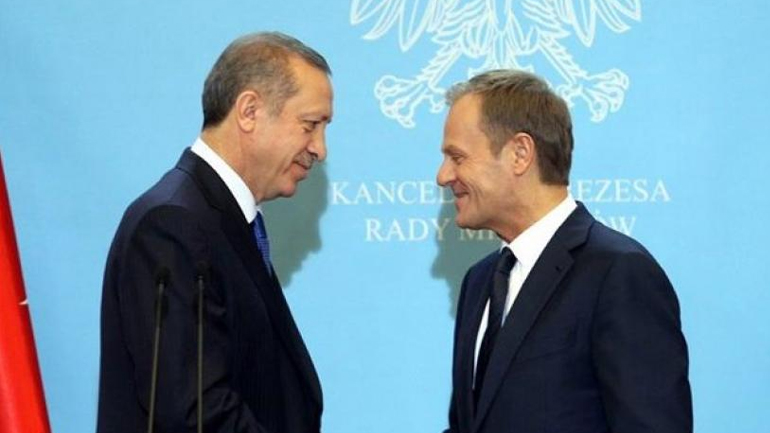 Συναντήσεις Τουσκ με Νταβούτογλου και Ερντογάν πριν από την κρίσιμη Σύνοδο Κορυφής