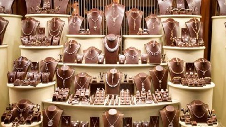 Χειροπέδες στους διαρρήκτες κοσμηματοπωλείων της Αττικής