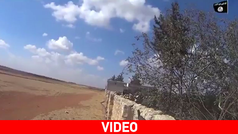 Τζιχαντιστής βιντεοσκοπεί τον θάνατό του στη Ράκα της Συρίας