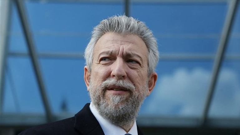 Δεν μιλιόταν ο υφυπουργός Αθλητισμού