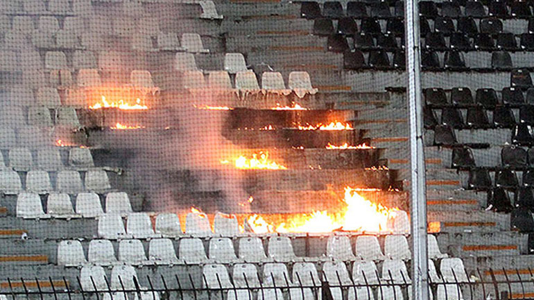 Δεκατρείς συλλήψεις οπαδών