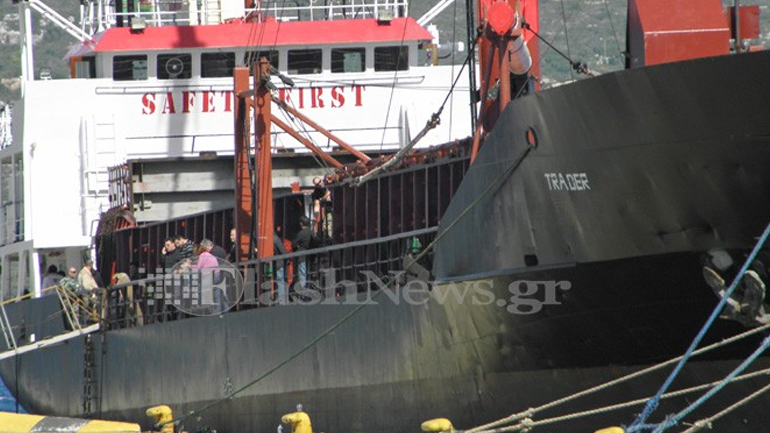 Φορτωμένο εκρηκτικά το φορτηγό πλοίο που αγκυροβόλησε στη Σούδα