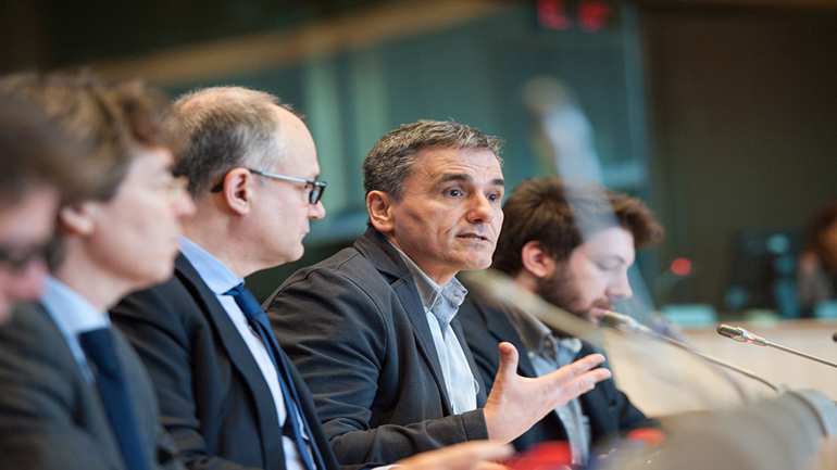 Ο Ε. Τσακαλώτος καλωσορίσε τον εποπτικό ρόλο του Ευρωπαϊκού Κοινοβουλίου στις μεταρρυθμίσεις