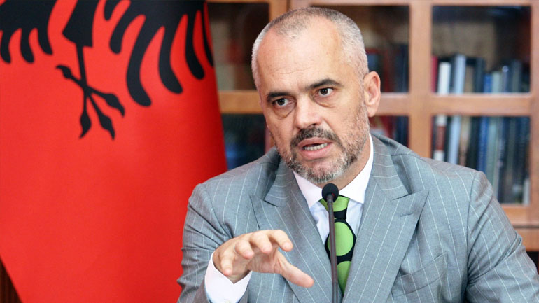 Αλβανία: «Δεν θα ανοίξουμε τα σύνορα, αλλά ούτε θα χτίσουμε τείχη»