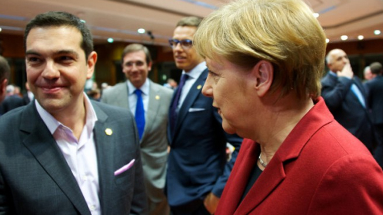 Επαφές Τσίπρα με Νταβούτογλου-Μέρκελ πριν τη Σύνοδο