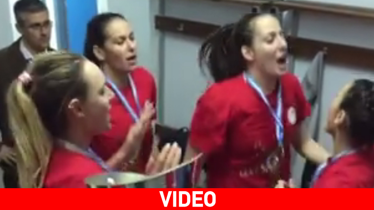 Βόλεϊ: Η παρακάμερα από τα γυναικεία αποδυτήρια του Ολυμπιακού μετά την κατάκτηση του Κυπέλλου