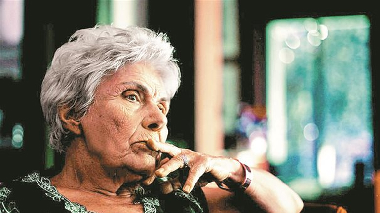 Ακυρώνεται η διάλεξη της Κικής Δημουλά στο Δημοτικό Θέατρο Πειραιά