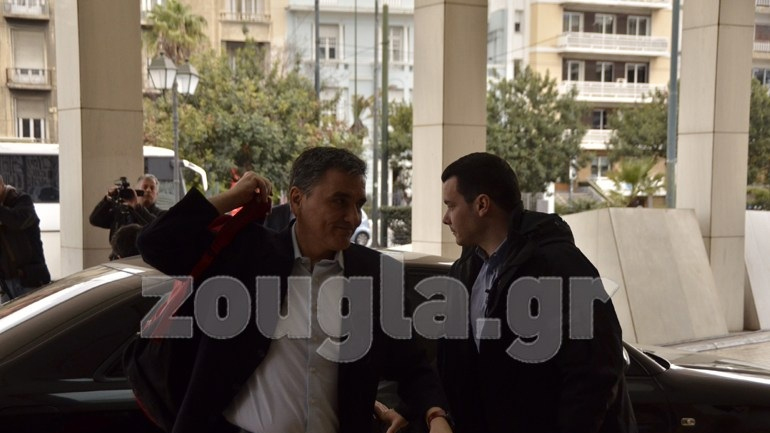 Ολοκληρώθηκε η συζήτηση με τους εκπροσώπους των θεσμών στο Hilton