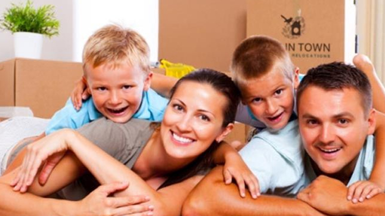 Βοηθήστε το παιδί να αποδεχθεί την ιδέα της μετακόμισης