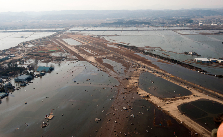 Η πλημμύρα στο αεροδρόμιο του Σεντάι