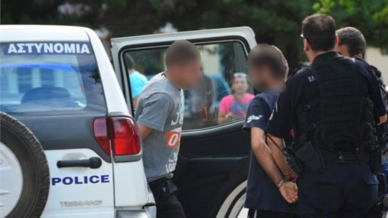 Στη φάκα οι αδίστακτοι ληστές που άρπαξαν 300.000 ευρώ από σπίτια στη Δυτική Αττική