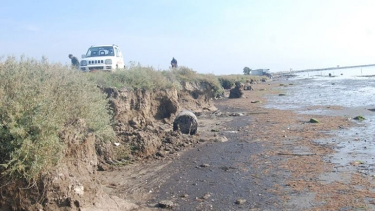 Απεγκλωβισμός οδηγού στο ανάχωμα του Γαλλικού στη Σίνδο