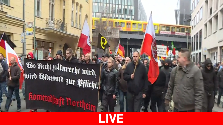 Μεγάλη διαμαρτυρία στο Βερολίνο κατά της πολιτικής Μέρκελ για τους πρόσφυγες