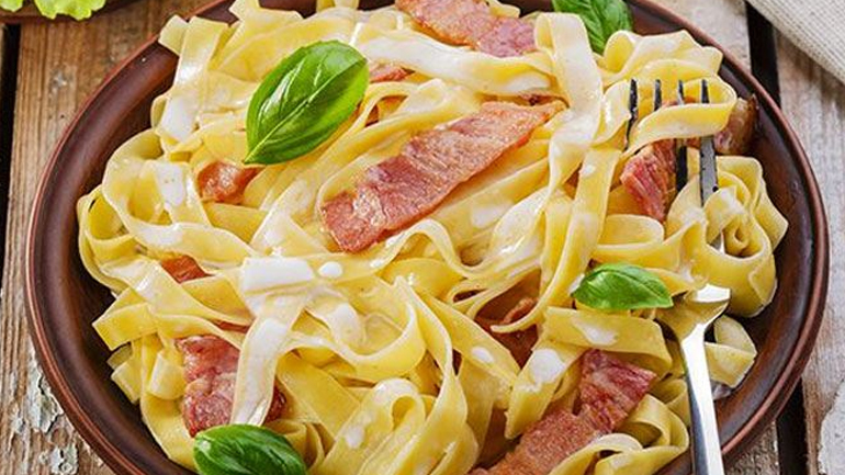 Έτσι φτιάχνεται η αυθεντική καρμπονάρα