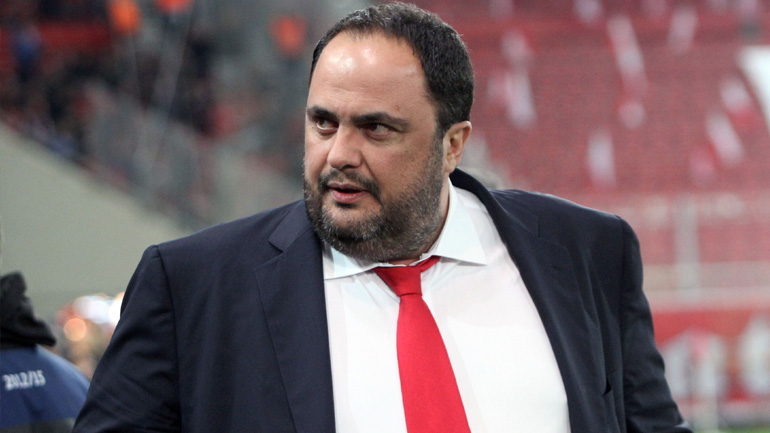 Στα αποδυτήρια ο Μαρινάκης