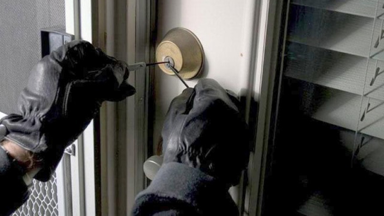 Αλεξανδρούπολη: Εξιχνιάστηκαν εννέα διαρρήξεις σε οικίες και μία απόπειρα