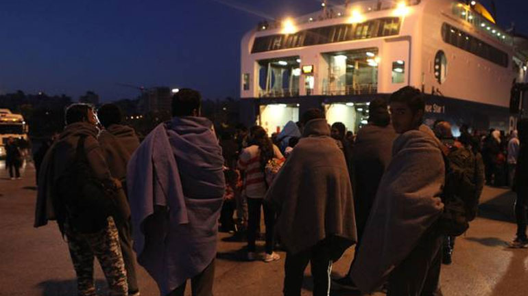Χαράματα έφτασαν 601 πρόσφυγες στον Πειραιά