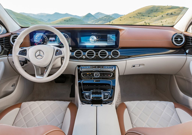 Το εσωτεριικό στη νέα γενιά της Mercedes E Class...