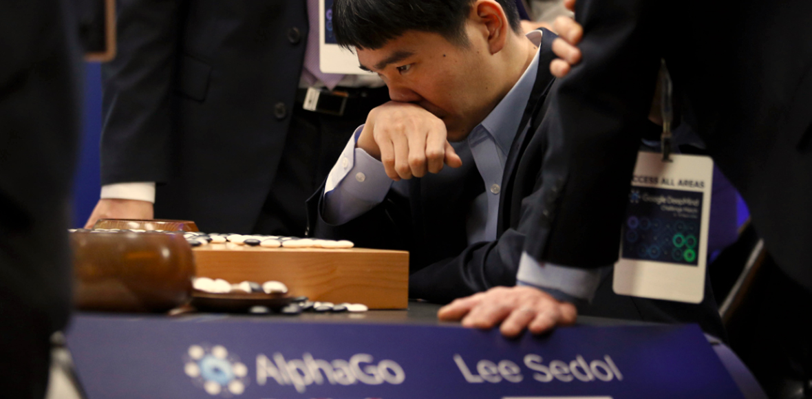 H μηχανή λύγισε τον άνθρωπο