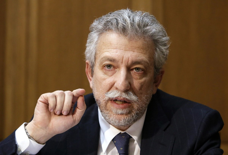 Συμφωνεί με όλα τα παραπάνω ο υφυπουργός αθλητισμού Σταύρος Κοντονής ή μήπως πρέπει να βάλει τα πράγματα στη θέση τους;