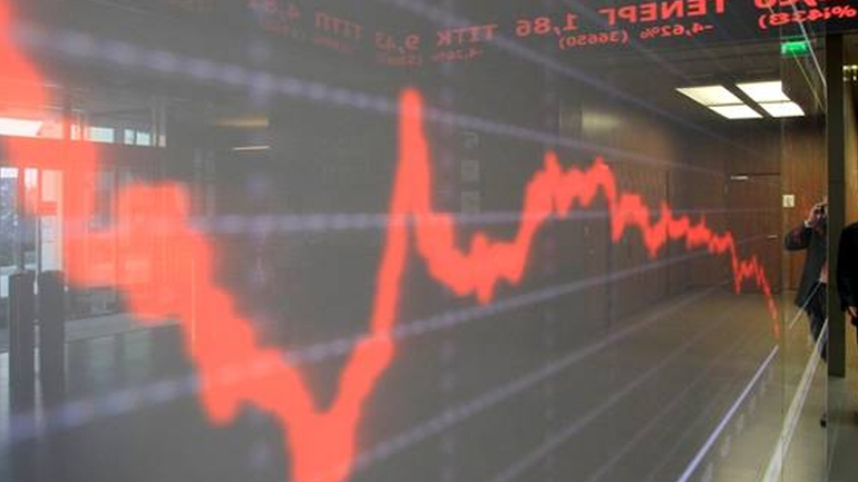 Ισχυρές πιέσεις στο Χρηματιστήριο Αθηνών