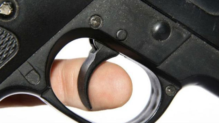 Μεσσήνη: Τσακώθηκαν στον δρόμο και τον πυροβόλησε