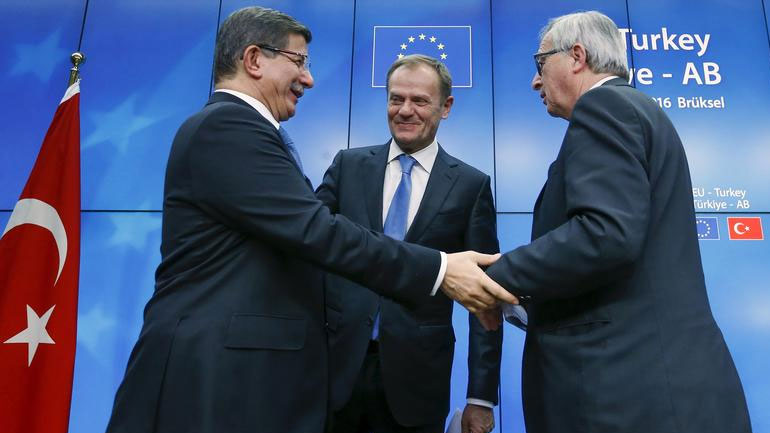 ΕΕ: Τα κύρια σημεία του προσχεδίου συμφωνίας ΕΕ-Τουρκίας για τους μετανάστες ΕΕ: Τα κύρια σημεία του προσχεδίου συμφωνίας ΕΕ-Τουρκίας για τους μετανάστες