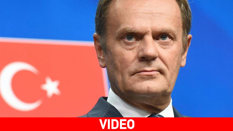 Τουσκ: «Όχι» σε ομαδικές απελάσεις προσφύγων