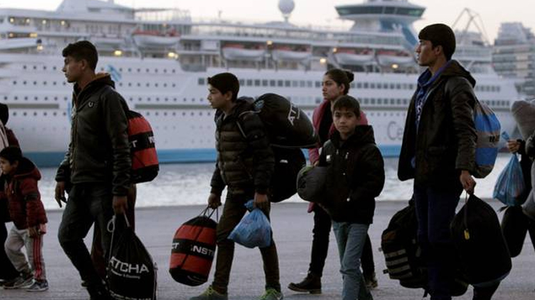 Ακόμη 638 πρόσφυγες και μετανάστες στο λιμάνι του Πειραιά